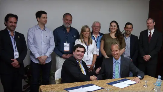 Acuerdo con ICANN para instalar nuevo servidor raíz en la región