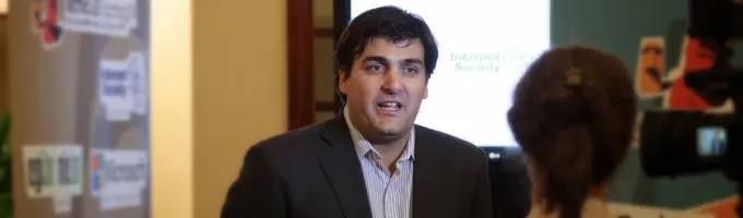 ¿Se mejora la seguridad en Internet limitando la libertad de expresión y la privacidad?