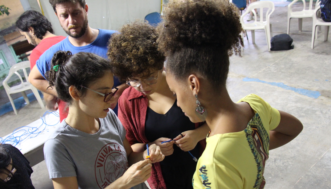 Redes comunitárias lideradas por mulheres de comunidades quilombolas e marisqueiras